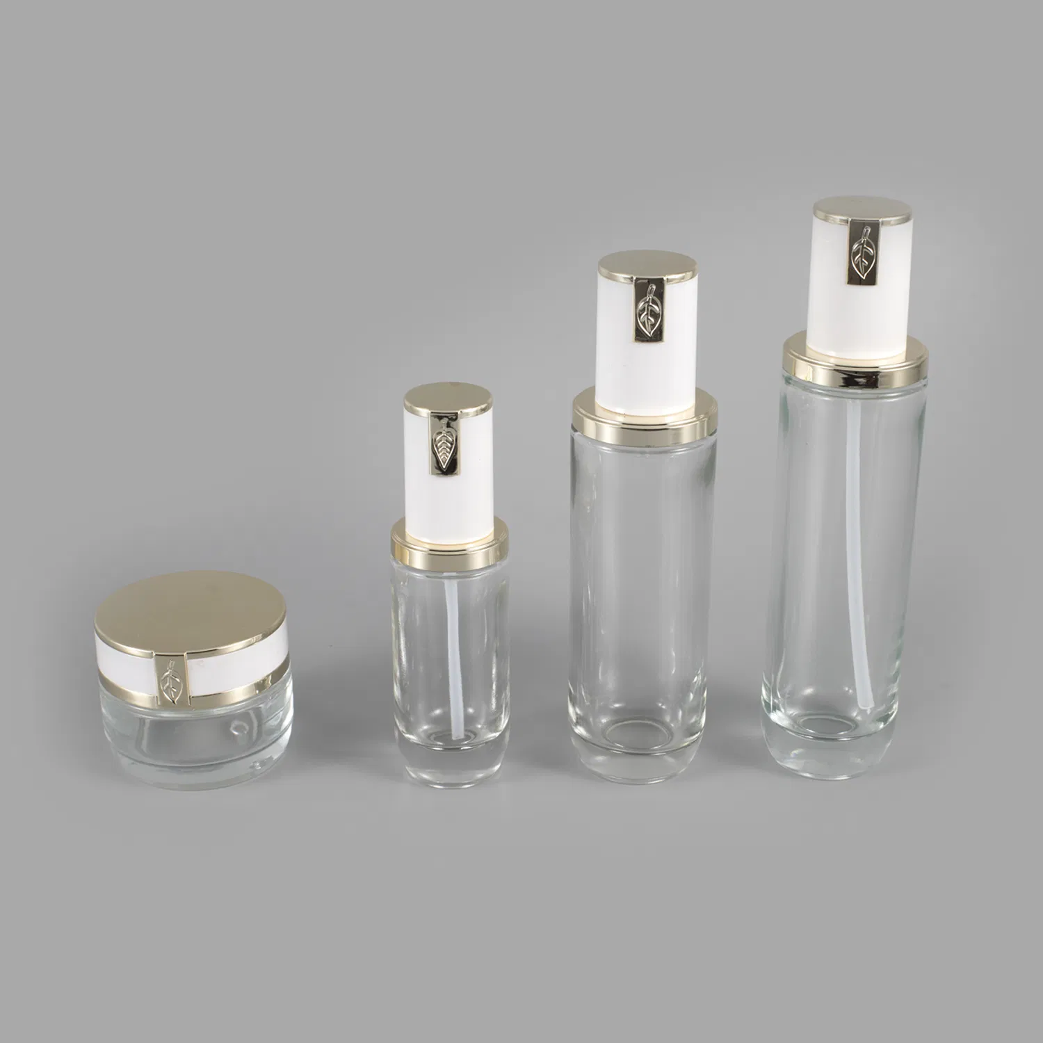 Wholesale Custom 15ml 20ml 30ml 40ml Empty Square Cosmetic Frosted Liquid Foundation Container Glass Bottle with Pump